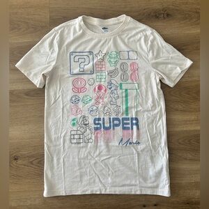 Super Mario Unisex Graphic Tee - Size: XL (14-16)- EUC